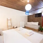 Lydia Villa Párosz